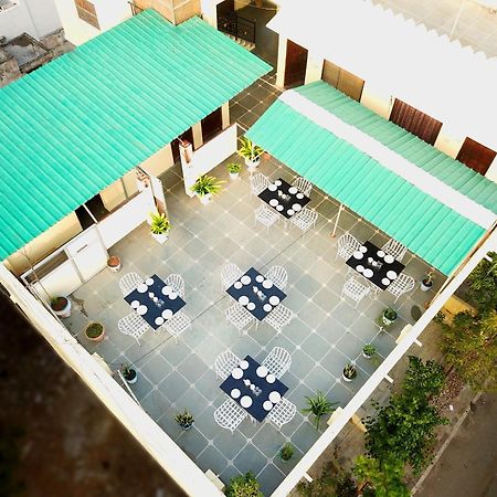 Hotel The Kesar Niwas à Udaipur Extérieur photo